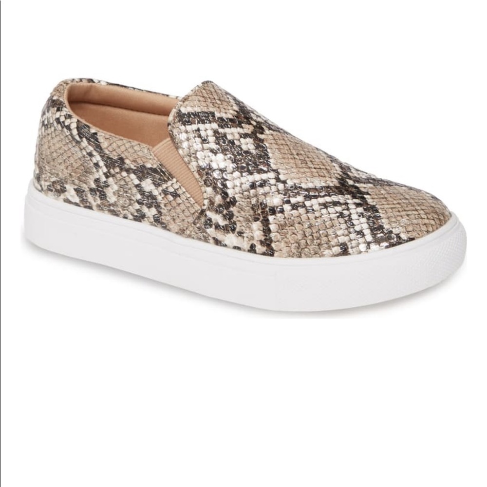 JGills Slip-On Sneaker
STEVE MADDEN.Girls.Size 3